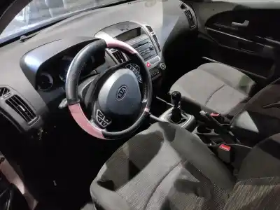 Sloopvoertuig kia ceed concept 116 cv / 85 kw van het jaar 2007 aangedreven d4fb