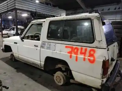 Veículo de Sucata nissan patrol 260 do ano 1985 alimentado diesel-4