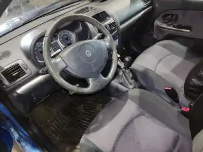 Здавання транспортного засобу renault clio ii fase ii (b/cb0) authentique року 2002 потужний k9k a7