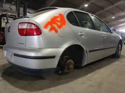 Veículo de Sucata seat leon (1m1) 1.6 do ano 2000 alimentado akl