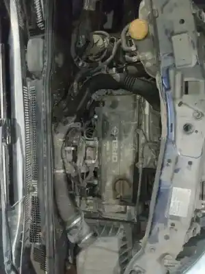 Véhicule à la ferraille opel meriva cosmo de l'année 2004 alimenté y17dt