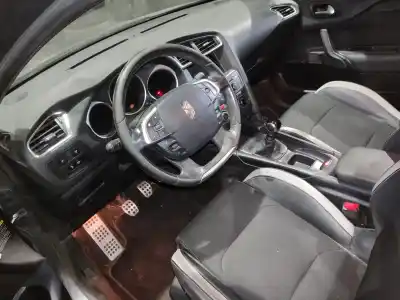 Veículo de Sucata citroen ds4 design do ano 2013 alimentado 9h05