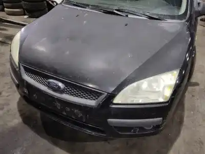 Veículo de Sucata ford focus berlina (cap) ghia do ano 2004 alimentado hwdb