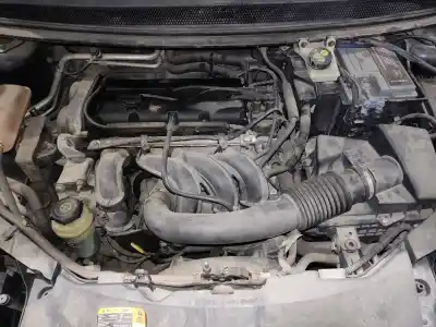 Veículo de Sucata ford focus berlina (cap) ghia do ano 2004 alimentado hwdb