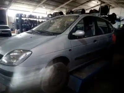 Scrapping Vehicle renault scenic (ja..) 1.9 dci authentique of the year 2002 powered f9q k7
