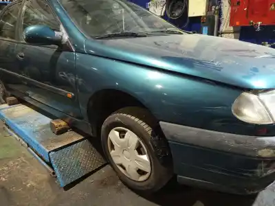 Sloopvoertuig renault laguna (b56) 2.0 anade van het jaar 1995 aangedreven f3r