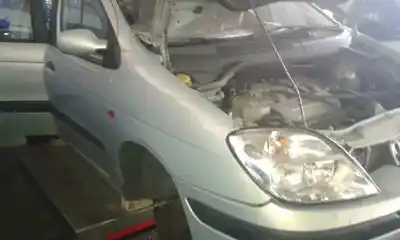 Veicolo di demolizione renault megane scénic (ja0/1_) 1.6 16v (ja0b ja04 ja11 ja00) dell'anno 2001 alimentato k4m