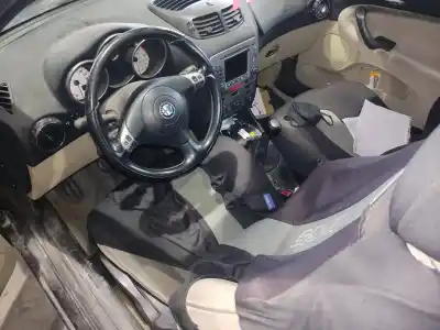 Veicolo di demolizione alfa romeo 147 (190) 1.9 jtd distinctive dell'anno 2003 alimentato 937a2000