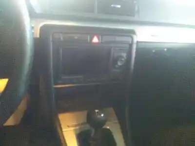 Veículo de Sucata audi a4 berlina (8e) 2.0 tdi 16v (103kw) do ano 2001 alimentado bpw