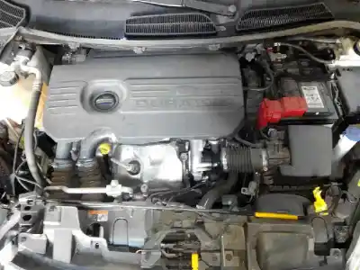 Veículo de Sucata ford fiesta (cb1) ambiente do ano 2016 alimentado hujb