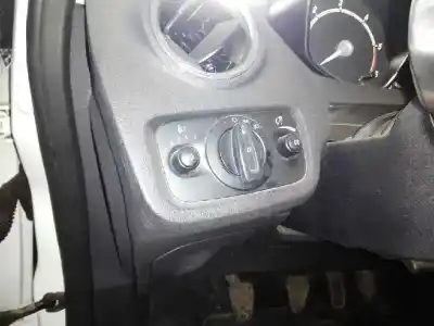 Veículo de Sucata ford fiesta (cb1) ambiente do ano 2016 alimentado hujb