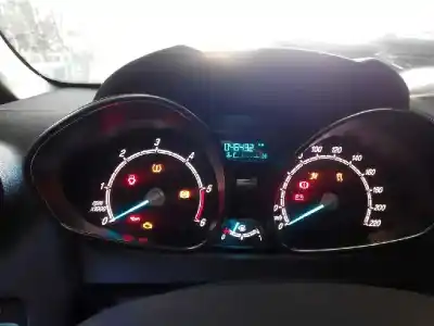 Veículo de Sucata ford fiesta (cb1) ambiente do ano 2016 alimentado hujb