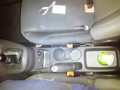 Veículo de Sucata ford fiesta (cb1) ambiente do ano 2016 alimentado hujb