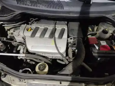 Здавання транспортного засобу renault scenic (ja..) 1.4 16v authentique року 2003 потужний k4j c7