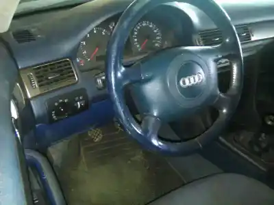 Здавання транспортного засобу audi a6 avant (4b5) 2.4 v6 30v року 2001 потужний aml
