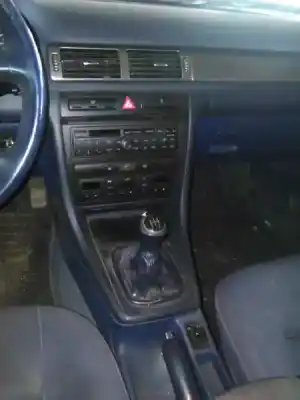 Здавання транспортного засобу audi a6 avant (4b5) 2.4 v6 30v року 2001 потужний aml