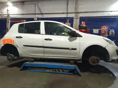 Veículo de Sucata renault clio iii authentique do ano 2014 alimentado k9k67