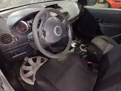Veículo de Sucata renault clio iii authentique do ano 2014 alimentado k9k67