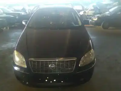 Scrapping Vehicle fiat croma (194_) 1.9 d multijet (194axc1b 194axc12) of the year 2001 powered 939a2000