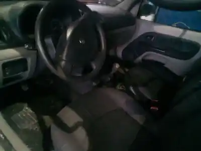 Scrapping Vehicle renault clio ii fase ii (b/cb0) 1.5 dci diesel 65 cv / 48 kw of the year 2003 powered k9k a7