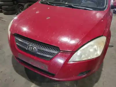 Veículo de Sucata KIA CEED (ED) (2006->) 1.6 Concept [1.6 Ltr. - 66 kW CRDi CAT] do ano 2007 alimentado D4FBL