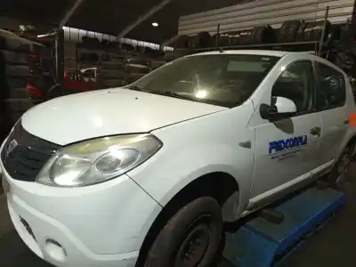 Veicolo di demolizione dacia sandero ambiance dell'anno 2011 alimentato k9k e8