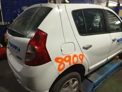 Veicolo di demolizione dacia sandero ambiance dell'anno 2011 alimentato k9k e8