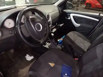 Veicolo di demolizione dacia sandero ambiance dell'anno 2011 alimentato k9k e8