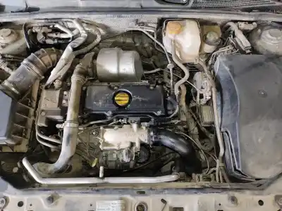 Veicolo di demolizione opel vectra c ranchera familiar (z02) 2.2 dti (f35) dell'anno 2003 alimentato y22dtr