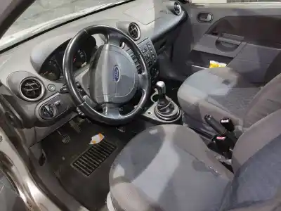 Veículo de Sucata ford fiesta (cbk) ambiente do ano 2002 alimentado f6ja