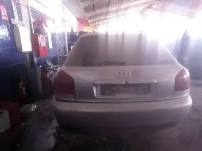 Здавання транспортного засобу audi a3 (8l1) 1.8 року 1998 потужний agn