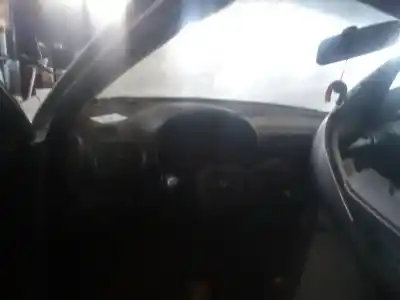 Здавання транспортного засобу audi a3 (8l1) 1.8 року 1998 потужний agn