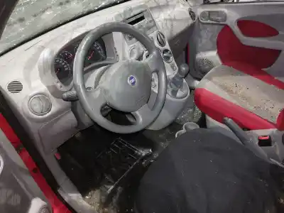 Veículo de Sucata fiat panda (169) 1.2 8v dynamic do ano 2006 alimentado 188a4000