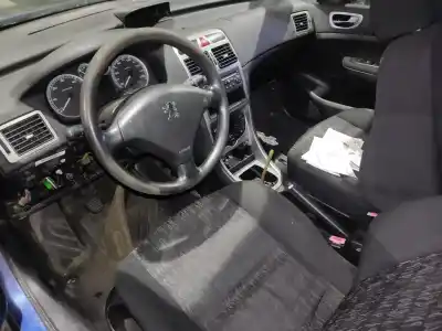 Здавання транспортного засобу peugeot 307 (s1) xr clim plus року 2001 потужний rhy