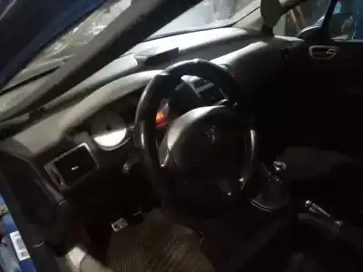 Здавання транспортного засобу peugeot 307 (s1) xr року 2002 потужний rhy