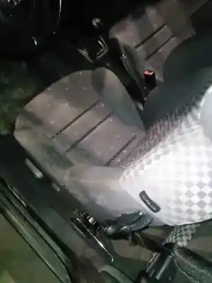 Veicolo di demolizione audi a3 (8l1) 1.8 dell'anno 1999 alimentato agn