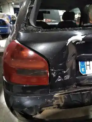 Veicolo di demolizione audi a3 (8l1) 1.8 dell'anno 1999 alimentato agn