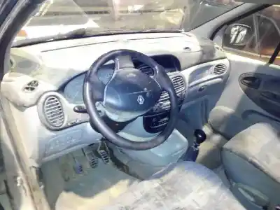 Scrapping Vehicle renault scenic rx4 (ja0) 1.9 dci salomon of the year 2000 powered f9qk7