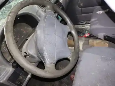 Veículo de Sucata suzuki vitara se/sv (et) 2.0 hdi largo lujo do ano 2004 alimentado rhp