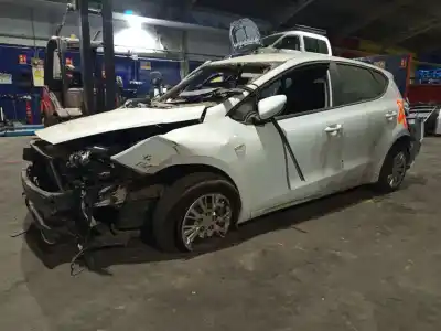 Veículo de Sucata kia ceed (jd) 1.4 concept do ano 2016 alimentado 4fc