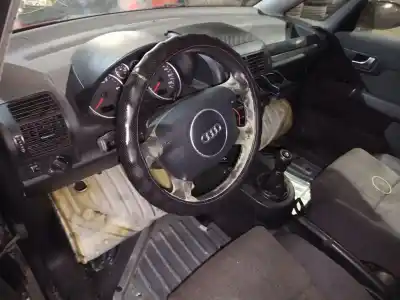 Veículo de Sucata audi a2 (8z0) 1.4 tdi do ano 2003 alimentado amf
