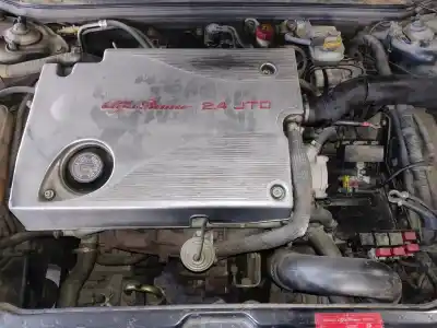 Veículo de Sucata alfa romeo 156 (116) 2.4 jtd cat do ano 2000 alimentado ar32501