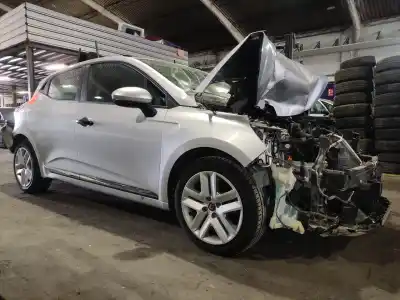 Veículo de Sucata renault clio v experience 72 cv / 53 kw do ano 2022 alimentado b4d g4