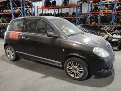 Veicolo di demolizione lancia ypsilon (101) 843 90 cv / 66 kw dell'anno 2007 alimentato 199a3000