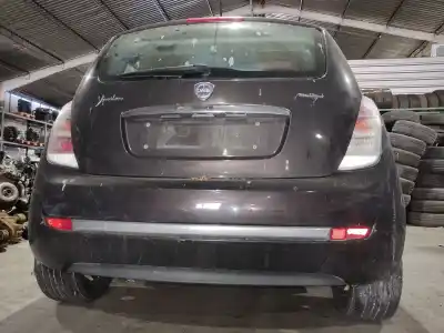 Veicolo di demolizione lancia ypsilon (101) 843 90 cv / 66 kw dell'anno 2007 alimentato 199a3000