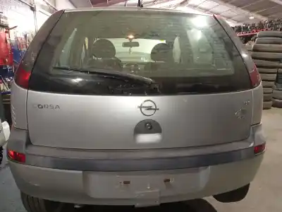 Sloopvoertuig opel combo familiar van het jaar 2002 aangedreven y17dtl