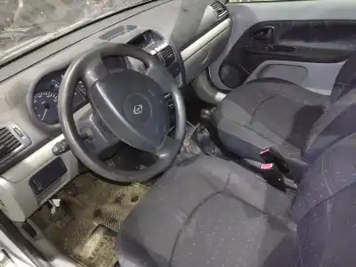 Scrapping Vehicle renault clio ii fase ii (b/cb0) societe generique of the year 2001 powered k9k a7