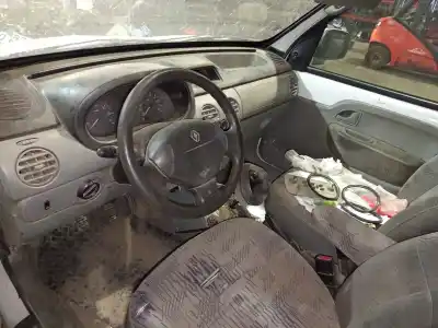 Hurda Aracı RENAULT KANGOO (F/KC0)  Yılın 2006 güçlü K9K A7