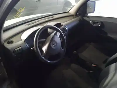 Veicolo di demolizione opel combo cargo dell'anno 2006 alimentato y13dt