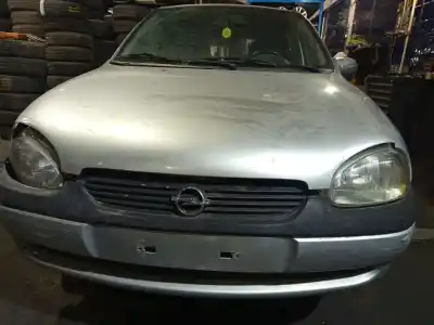 Veicolo di demolizione OPEL CORSA B (S93)  dell'anno 2000 alimentato X17D